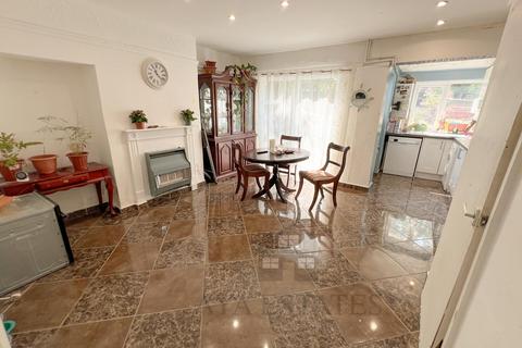 26 Fast Pits Road, Birmingham, B25 8NY