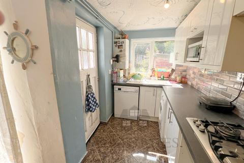 26 Fast Pits Road, Birmingham, B25 8NY