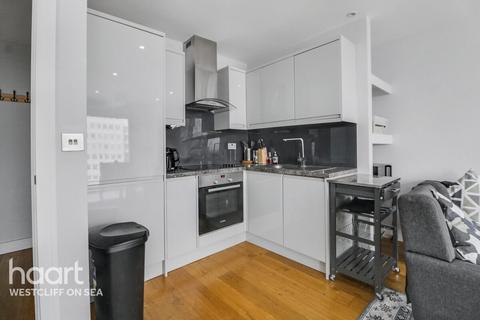 1 bedroom flat for sale, High Street, Southend-On-Sea