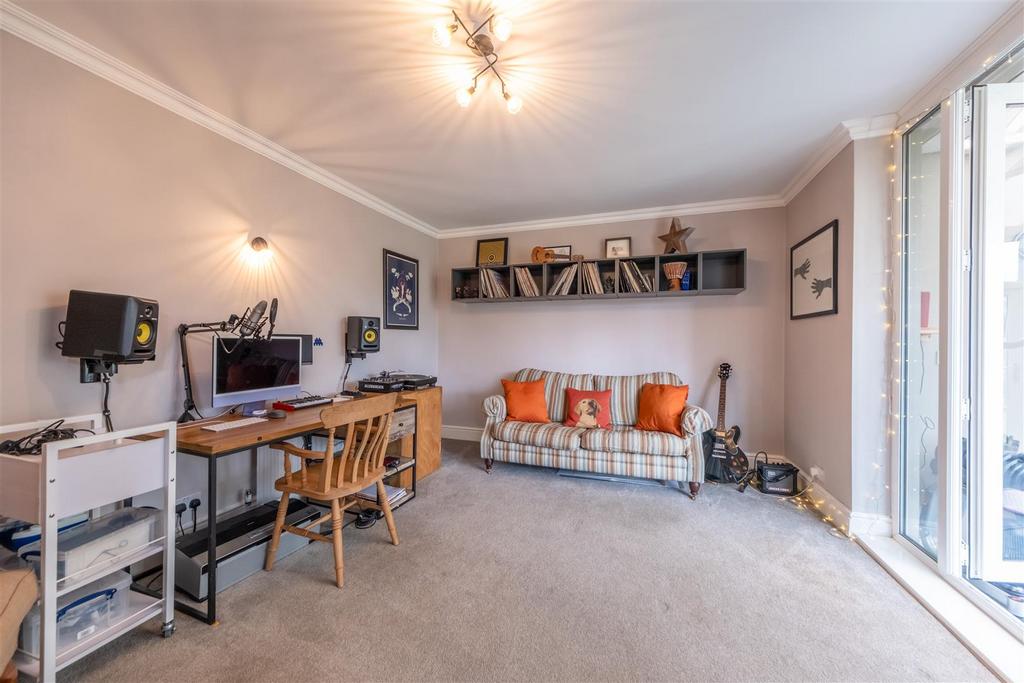 10 Walkers Lane-008.jpg