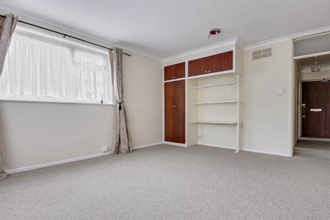 Studio for sale, Cedar Court, Tarring Road, Worthing
