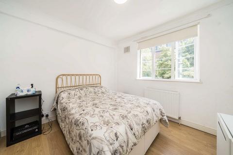 2 bedroom flat for sale, Uxbridge Road, London W5