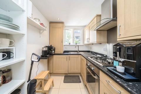 2 bedroom flat for sale, Uxbridge Road, London W5