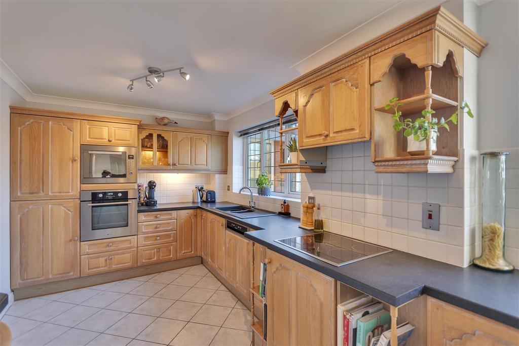 Kitchen.jpg