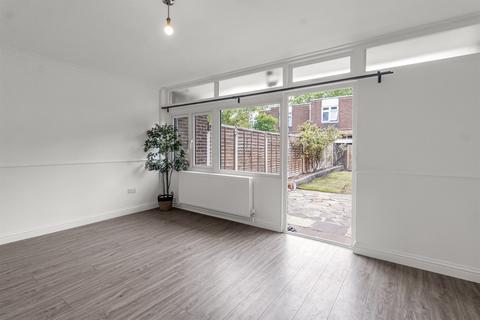 undefined, Roebourne Way, E16