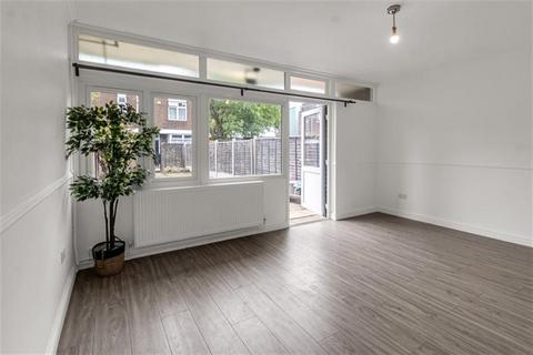 undefined, Roebourne Way, E16