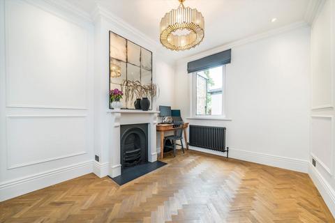 42 Trevelyan Road, London, SW17 9LN