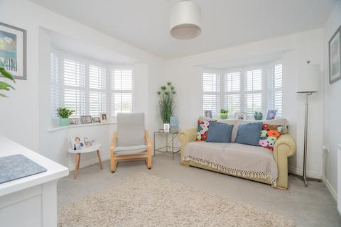 7 Anglesey View, Newton Leys, Milton Keynes, MK3 5GA