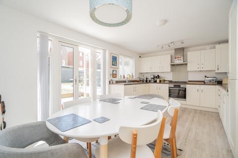 7 Anglesey View, Newton Leys, Milton Keynes, MK3 5GA
