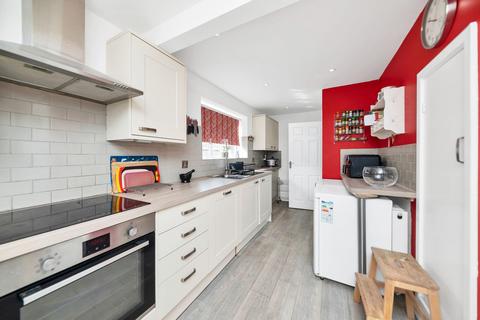 undefined, Field Crescent, Royston SG8