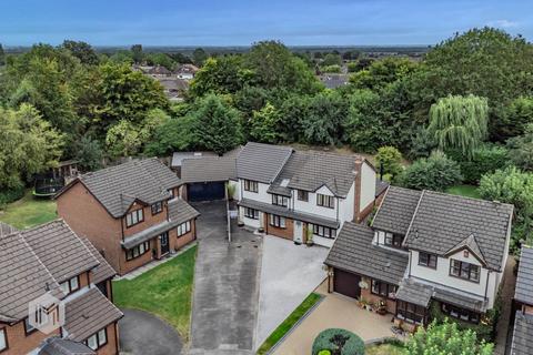 10 Crombouke Fold, Worsley, Manchester, M28 1ZE