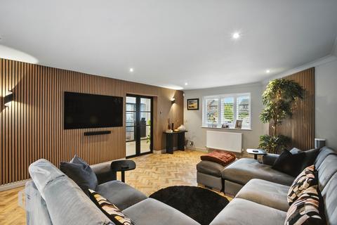 10 Crombouke Fold, Worsley, Manchester, M28 1ZE