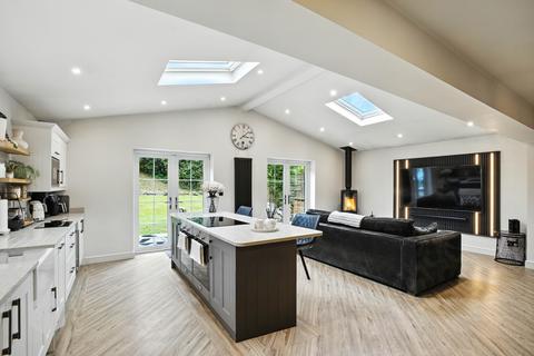 10 Crombouke Fold, Worsley, Manchester, M28 1ZE