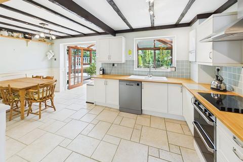 4 bedroom detached house for sale, Woolston Road, Southampton SO31