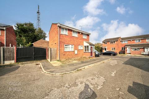 3 bedroom detached house for sale, Wolston Close, Luton, Bedfordshire, LU1