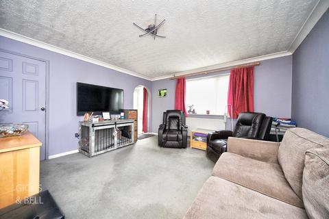 3 bedroom detached house for sale, Wolston Close, Luton, Bedfordshire, LU1
