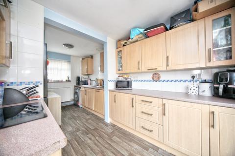 undefined, Wolston Close, Luton, Bedfordshire, LU1