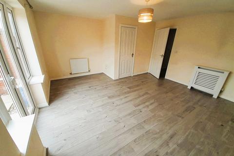 3 bedroom semi-detached house for sale, Stryd Bennett, Llanelli