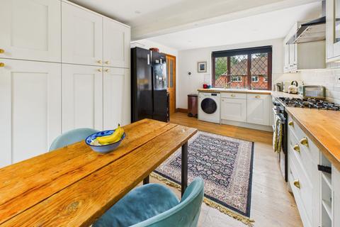 3 bedroom semi-detached house for sale, Bankside, Wadhurst, TN5