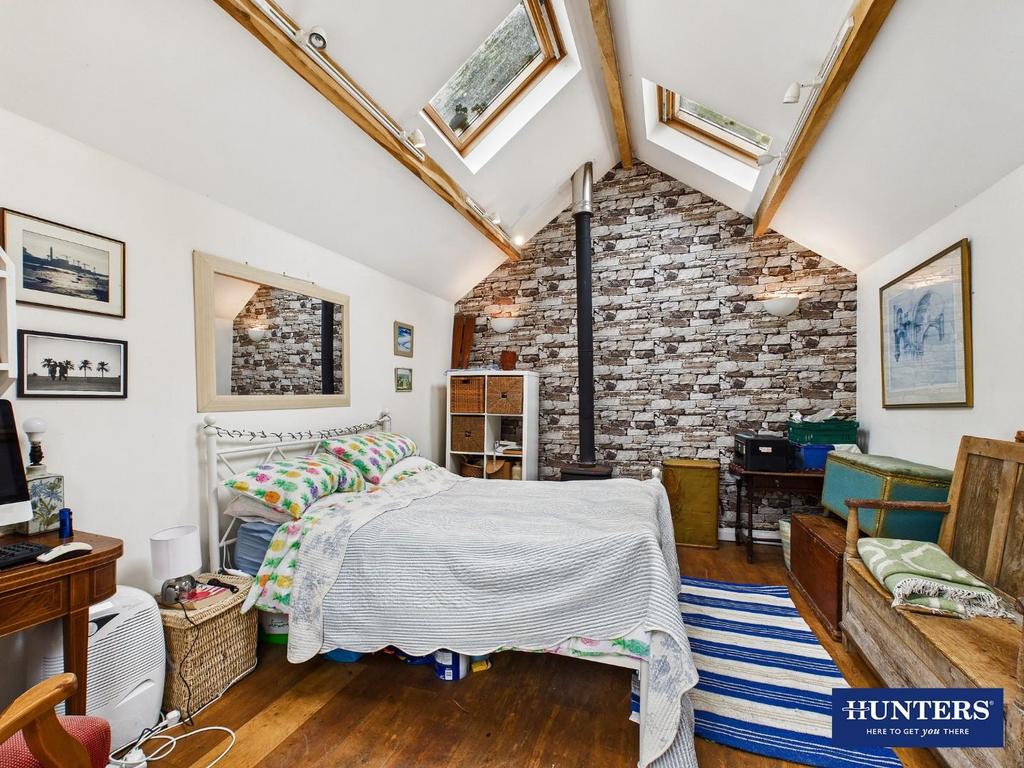 CAM05424 G0-PR0029-STILL021.jpg