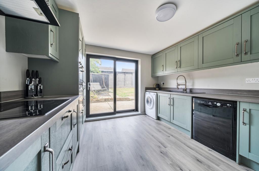 1336957-10-68a3733ebb81d