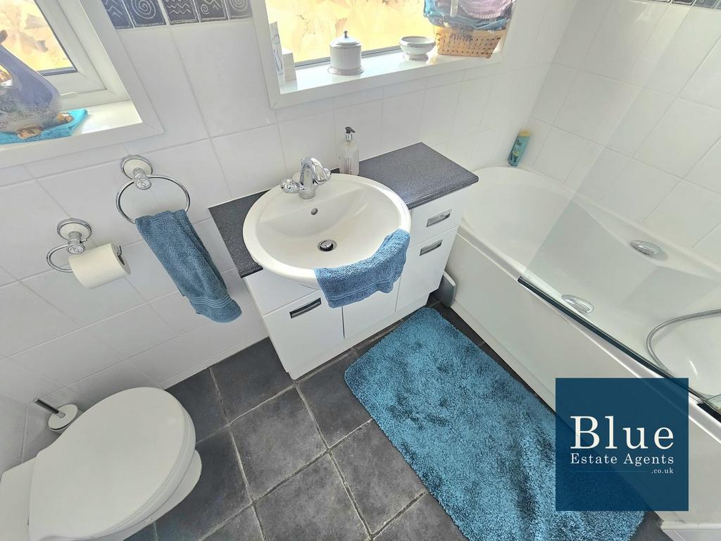 Family Bathroom Suite