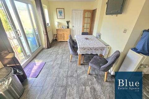 6 Wright Road, Hounslow, TW5 9LR