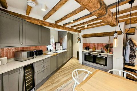 4 bedroom house to rent, Church House, High Street, Claverley, Wolverhampton