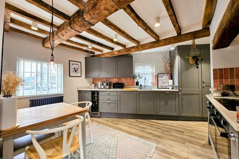 4 bedroom house to rent, Church House, High Street, Claverley, Wolverhampton