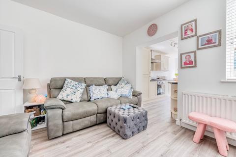 3 bedroom terraced house for sale, Albemarle Road, Gorleston