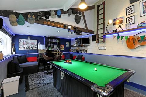 2 bedroom semi-detached house for sale, Prospect Road, Ossett, West Yorkshire, WF5