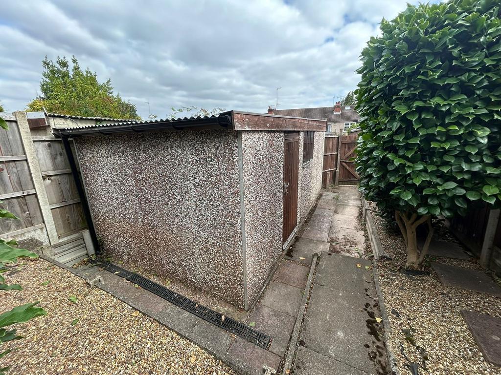 Garden / Garage