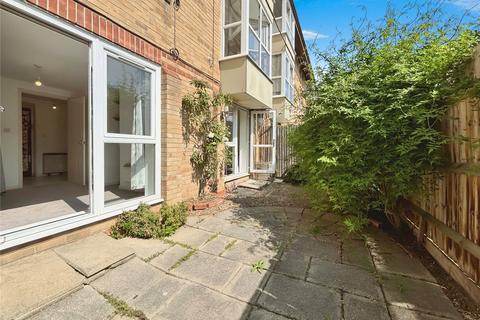 1 bedroom flat for sale, Varcoe Road, London SE16