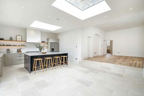 undefined, Killieser Avenue, London SW2