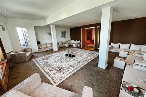 2 bedroom flat to rent, Park Row, Leeds, West Yorkshire, UK, LS1