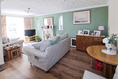 2 bedroom bungalow for sale, Dowber Way, Thirsk