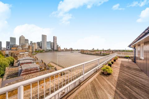 undefined, Papermill Wharf, 50 Narrow Street, London