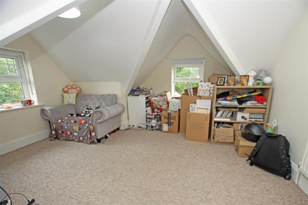 Living room b.jpg