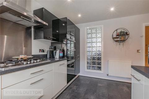 5 Acorn Close, Chadderton, Oldham, OL9 7FJ