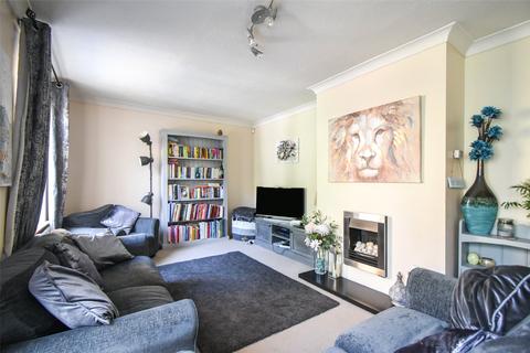 12 Nursery Close, Hook, RG27 9QX