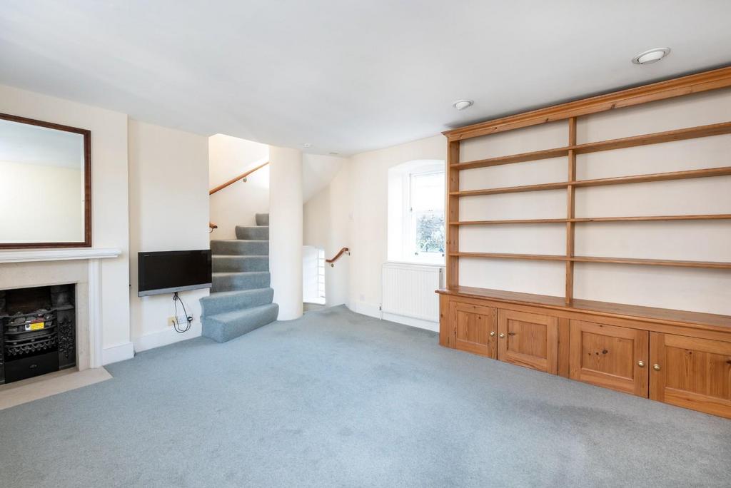 18 Prior Park Road,