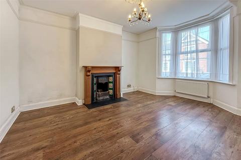 3 bedroom end of terrace house for sale, Stanhope Road, Littlehampton, West Sussex