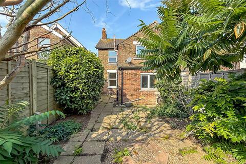 3 bedroom end of terrace house for sale, Stanhope Road, Littlehampton, West Sussex