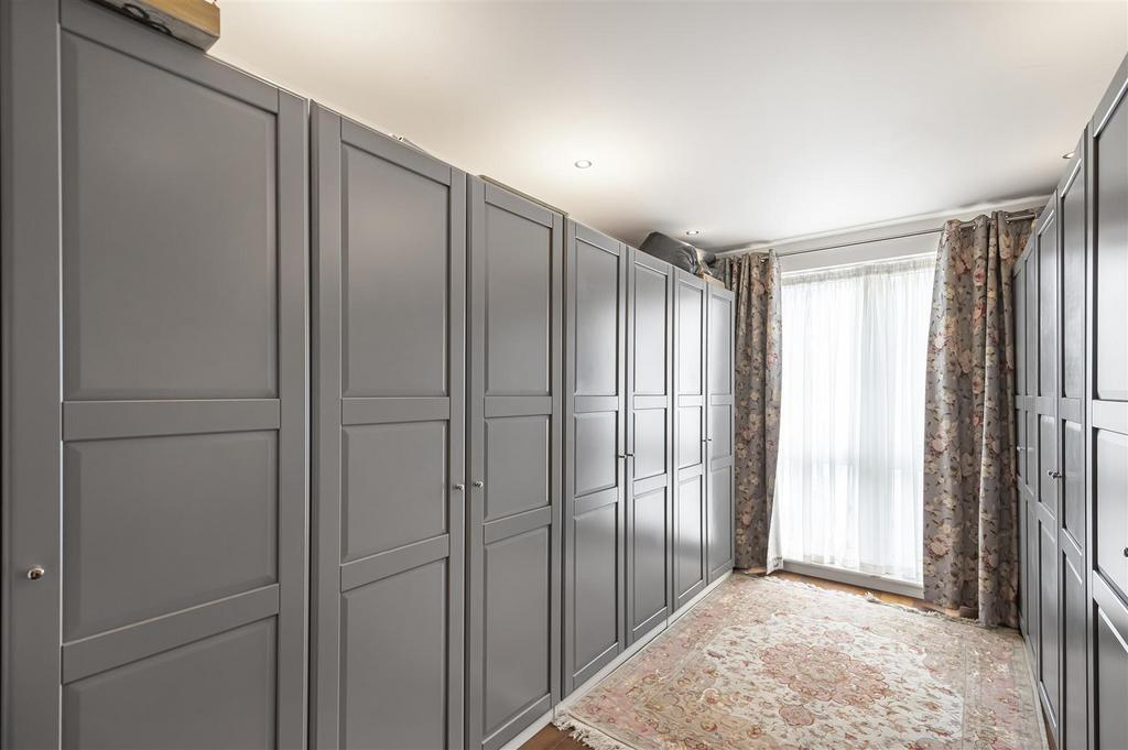 Dressing room / Study