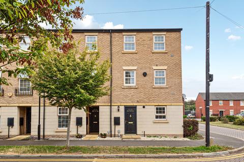 37 Legends Way, Hull, HU4 6AW
