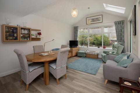 14 Coryton Close, Dawlish, EX7 9DT