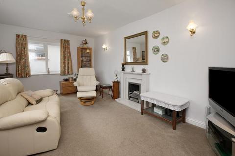 14 Coryton Close, Dawlish, EX7 9DT
