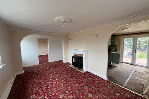 55 Alamein Road, Willenhall, WV13 3TU