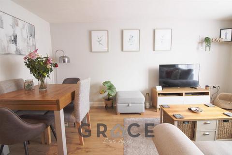 undefined, Holman Court, Ipswich