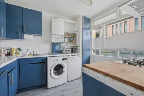 3 bedroom maisonette for sale, Oakshott Court, Polygon Road, London, NW1
